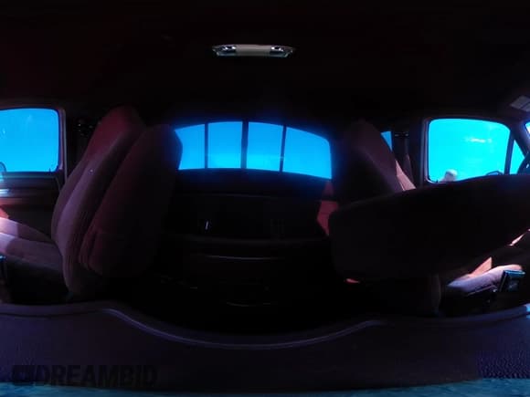 ✅ 1995 Ford F-250 • VIN: 1FTHX26FXSKA04618 • Лот: 42005763. Опубликован ранее на IAAI с пробегом 365 853 миль. Бесплатный доступ к архиву аукционных продаж из США и подробный отчёт об истории автомобиля на DreamBid. Изображение 19.