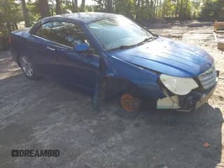 ✅ 2009 Chrysler Sebring Limited • VIN: 1C3LC65V09N510476 • Lot: 43255880. Wystawiony na IAAI z przebiegiem 143 226 mil. Bezpłatny archiwum sprzedaży aukcyjnych z USA i szczegółowy raport historii pojazdu na DreamBid. Zdjęcie 1.