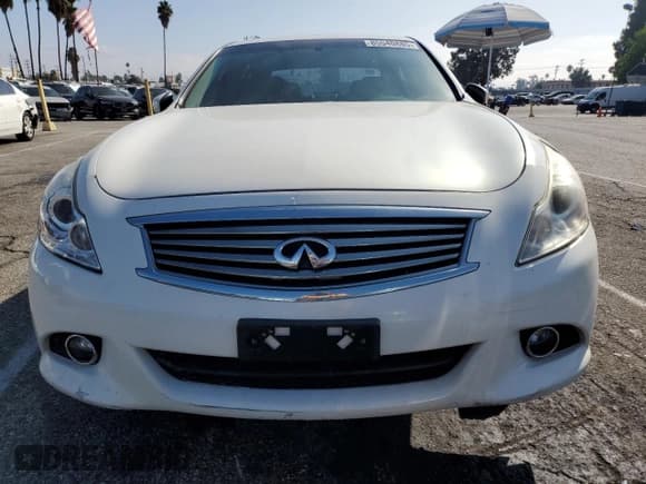 ✅ 2015 Infiniti Q40 • VIN: JN1CV6AP8FM503096 • Lot: 85540885. Wystawiony na Copart z przebiegiem 129 471 mil. Bezpłatny archiwum sprzedaży aukcyjnych z USA i szczegółowy raport historii pojazdu na DreamBid. Zdjęcie 5.