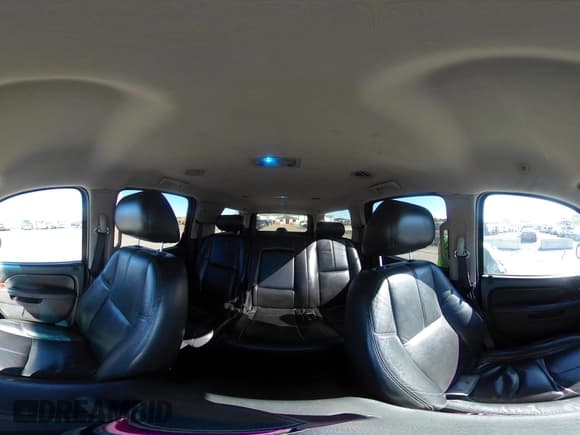 ✅ 2010 Chevrolet Suburban LT • VIN: 1GNUKJE38AR202397 • Lot: 43406750. Listed on IAAI with 177,689 mi. Free auction sales archive from the USA and detailed vehicle history report at DreamBid. Image 18.