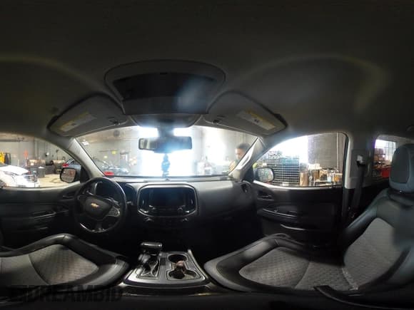 ✅ 2018 Chevrolet Colorado 4WD Z71 • VIN: 1GCGTDEN8J1170569 • Лот: 43600510. Опубликован ранее на IAAI с пробегом 157 198 миль. Бесплатный доступ к архиву аукционных продаж из США и подробный отчёт об истории автомобиля на DreamBid. Изображение 18.