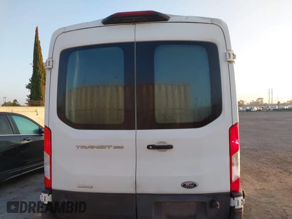 ✅ 2020 Ford Transit • VIN: 1FTBW9CG2LKA54526 • Lot: 42620417. Listed on IAAI with 131,084 mi. Free auction sales archive from the USA and detailed vehicle history report at DreamBid. Image 16.