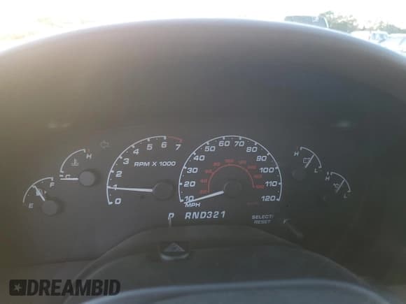 ✅ 2002 Ford Explorer XLS • VIN: 1FMZU62E32UA76407 • Лот: 88239565. Опубликован ранее на Copart с пробегом Не указан. Бесплатный доступ к архиву аукционных продаж из США и подробный отчёт об истории автомобиля на DreamBid. Изображение 9.