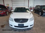 ✅ 2013 Buick LaCrosse Leather • VIN: 1G4GC5E37DF120348 • Lot: 43784431. Wystawiony na IAAI z przebiegiem 99 216 mil. Bezpłatny archiwum sprzedaży aukcyjnych z USA i szczegółowy raport historii pojazdu na DreamBid. Zdjęcie 12.