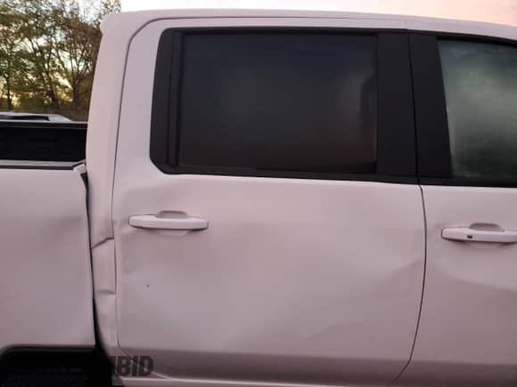 2025 Chevrolet Silverado 2500HD LT z VIN 2GC4KNEY8S1140523, wystawiony jako Copart lot #86786685 z przebiegiem 310 mil mil oraz Szkoda całkowita • Salvage title. Historia ofert i sprzedaży dostępna na DreamBid. Obrazek 10.