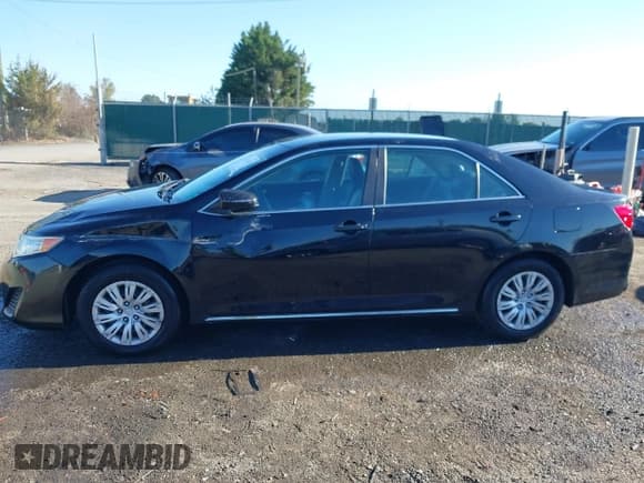 ✅ 2012 Toyota Camry SE • VIN: 4T1BF1FKXCU103604 • Lot: 43423256. Wystawiony na IAAI z przebiegiem 123 557 mil. Bezpłatny archiwum sprzedaży aukcyjnych z USA i szczegółowy raport historii pojazdu na DreamBid. Zdjęcie 15.