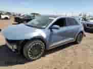 2022 Hyundai Ioniq 5 Limited z VIN KM8KRDAF1NU073026, wystawiony jako Copart lot #55431333 z przebiegiem 30 020 mil mil oraz . Historia ofert i sprzedaży dostępna na DreamBid. Obrazek 1.