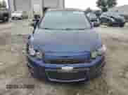 2012 Chevrolet Sonic LT z VIN 1G1JD5SHXC4206943, wystawiony jako Copart lot #72568444 z przebiegiem 141 328 mil mil oraz Szkoda całkowita • Salvage title. Historia ofert i sprzedaży dostępna na DreamBid. Obrazek 5.