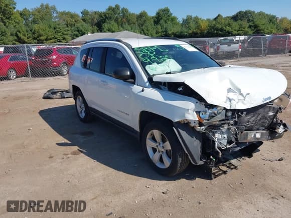 ✅ 2014 Jeep Compass Sport • VIN: 1C4NJDBB5ED538279 • Лот: 43228841. Опубликован ранее на IAAI с пробегом 93 908 миль. Бесплатный доступ к архиву аукционных продаж из США и подробный отчёт об истории автомобиля на DreamBid. Изображение 1.