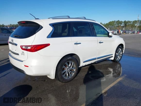 ✅ 2013 Infiniti JX35 • VIN: 5N1AL0MM8DC352395 • Lot: 43663598. Wystawiony na IAAI z przebiegiem 140 178 mil. Bezpłatny archiwum sprzedaży aukcyjnych z USA i szczegółowy raport historii pojazdu na DreamBid. Zdjęcie 4.