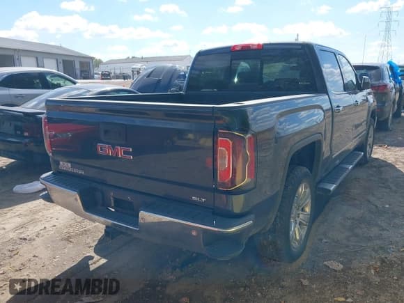 ✅ 2018 GMC Sierra 1500 SLT • VIN: 3GTU2NEC4JG467950 • Лот: 43408548. Опубликован ранее на IAAI с пробегом 141 316 миль. Бесплатный доступ к архиву аукционных продаж из США и подробный отчёт об истории автомобиля на DreamBid. Изображение 4.