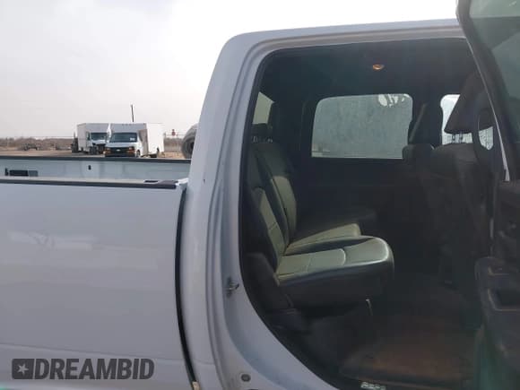 ✅ 2023 Ram 2500 Tradesman • VIN: 3C6UR5HJXPG631739 • Лот: 41382584. Опубликован ранее на IAAI с пробегом 45 385 миль. Бесплатный доступ к архиву аукционных продаж из США и подробный отчёт об истории автомобиля на DreamBid. Изображение 8.