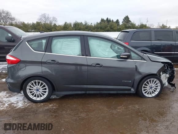 ✅ 2015 Ford C-Max SEL • VIN: 1FADP5BU0FL119996 • Lot: 41336984. Wystawiony na IAAI z przebiegiem 77 640 mil. Bezpłatny archiwum sprzedaży aukcyjnych z USA i szczegółowy raport historii pojazdu na DreamBid. Zdjęcie 14.