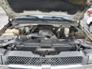 ✅ 2003 Chevrolet Silverado 2500HD Work Truck • VIN: 1GCHK24U33E337582 • Lot: 92349455. Wystawiony na Copart z przebiegiem 97 222 mil. Bezpłatny archiwum sprzedaży aukcyjnych z USA i szczegółowy raport historii pojazdu na DreamBid. Zdjęcie 11.