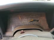 ✅ 1996 Chevrolet Blazer • VIN: 1GNDT13W1T2111686 • Lot: 64119395. Wystawiony na Copart z przebiegiem 138 596 mil. Bezpłatny archiwum sprzedaży aukcyjnych z USA i szczegółowy raport historii pojazdu na DreamBid. Zdjęcie 9.