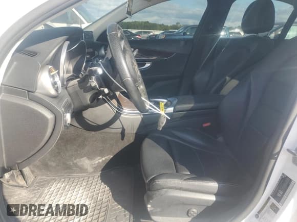 ✅ 2017 Mercedes-Benz C 300 • VIN: 55SWF4KB2HU216555 • Lot: 71225965. Listed on Copart with 98,563 mi. Free auction sales archive from the USA and detailed vehicle history report at DreamBid. Image 7.