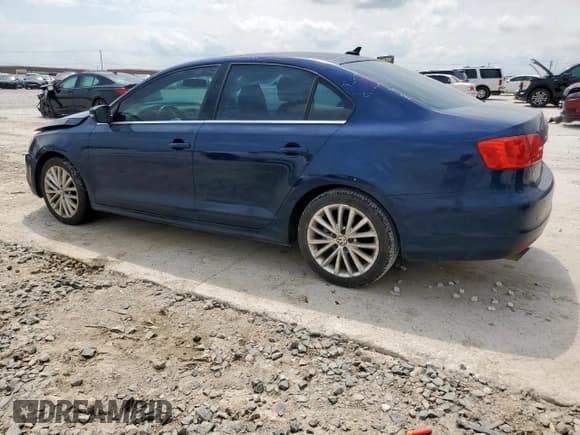 ✅ 2013 Volkswagen Jetta SEL • VIN: 3VWLX7AJ4DM354418 • Lot: 54982235. Listed on Copart with 147,136 mi. Free auction sales archive from the USA and detailed vehicle history report at DreamBid. Image 2.