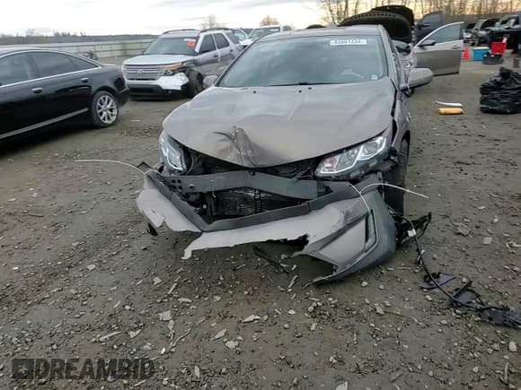 ✅ 2017 Chevrolet Volt LT • VIN: 1G1RC6S58HU189987 • Lot: 83861334. Wystawiony na Copart z przebiegiem 77 285 mil. Bezpłatny archiwum sprzedaży aukcyjnych z USA i szczegółowy raport historii pojazdu na DreamBid. Zdjęcie 10.