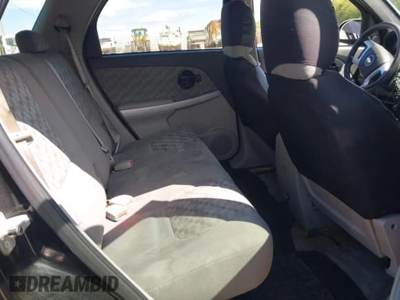 ✅ 2007 Chevrolet Equinox LS • VIN: 2CNDL13F976120908 • Лот: 42215019. Опубликован ранее на IAAI с пробегом 236 169 миль. Бесплатный доступ к архиву аукционных продаж из США и подробный отчёт об истории автомобиля на DreamBid. Изображение 8.