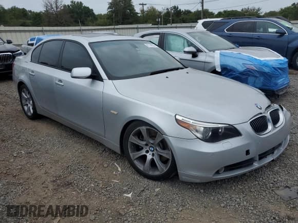 ✅ 2006 BMW 5 Series 550i • VIN: WBANB535X6CP01198 • Лот: 81140235. Опубликован ранее на Copart с пробегом 107 754 миль. Бесплатный доступ к архиву аукционных продаж из США и подробный отчёт об истории автомобиля на DreamBid. Изображение 4.