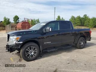 ✅ 2024 Nissan Titan SV • VIN: 1N6AA1EF8RN112045 • Lot: 61740495. Wystawiony na Copart z przebiegiem 10 770 mil. Bezpłatny archiwum sprzedaży aukcyjnych z USA i szczegółowy raport historii pojazdu na DreamBid. Zdjęcie 1.