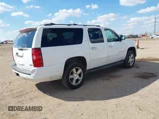 ✅ 2008 Chevrolet Suburban LTZ • VIN: 1GNFK16318R127690 • Lot: 43424584. Wystawiony na IAAI z przebiegiem 278 244 mil. Bezpłatny archiwum sprzedaży aukcyjnych z USA i szczegółowy raport historii pojazdu na DreamBid. Zdjęcie 4.