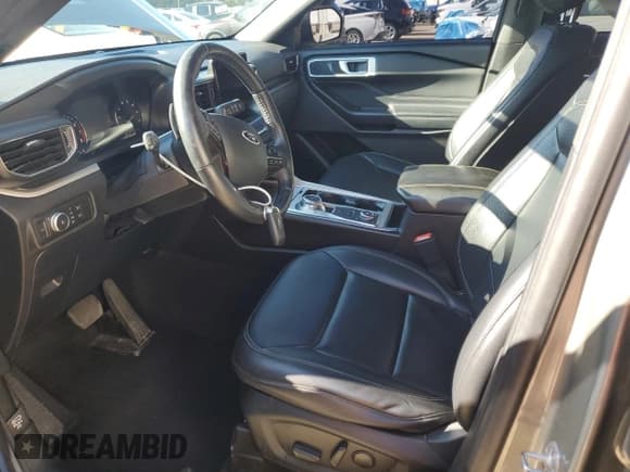 ✅ 2020 Ford Explorer XLT • VIN: 1FMSK8DHXLGA36738 • Lot: 85502135. Listed on Copart with 117,565 mi. Free auction sales archive from the USA and detailed vehicle history report at DreamBid. Image 7.