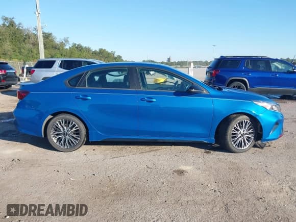 ✅ 2023 Kia Forte GT-Line • VIN: 3KPF54AD2PE525700 • Lot: 43439794. Listed on IAAI with 33,099 mi. Free auction sales archive from the USA and detailed vehicle history report at DreamBid. Image 13.