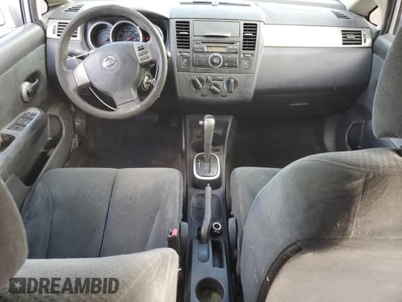 ✅ 2010 Nissan Versa S • VIN: 3N1BC1AP9AL451033 • Lot: 89909485. Listed on Copart with 150,035 mi. Free auction sales archive from the USA and detailed vehicle history report at DreamBid. Image 8.