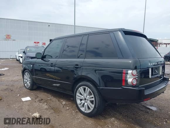 ✅ 2012 Land Rover Range Rover HSE Lux • VIN: SALMF1D40CA391029 • Lot: 42430910. Listed on IAAI with 119,300 mi. Free auction sales archive from the USA and detailed vehicle history report at DreamBid. Image 3.