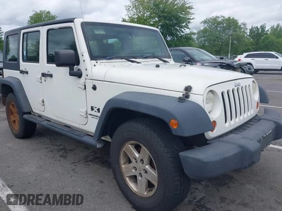 ✅ 2008 Jeep Wrangler Unlimited X • VIN: 1J4GA39188L584256 • Lot: 42349536. Listed on IAAI with 126,778 mi. Free auction sales archive from the USA and detailed vehicle history report at DreamBid. Image 1.
