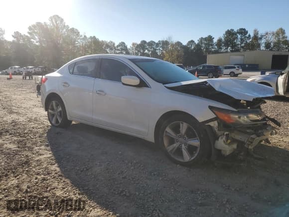 ✅ 2014 Acura ILX Technology • VIN: 19VDE1F70EE010466 • Lot: 82682145. Listed on Copart with 162,041 mi. Free auction sales archive from the USA and detailed vehicle history report at DreamBid. Image 4.