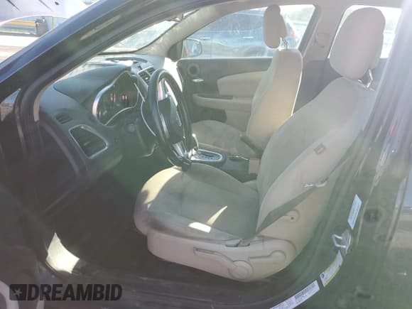 ✅ 2012 Dodge Avenger SXT • VIN: 1C3CDZCB1CN190406 • Lot: 76045524. Wystawiony na Copart z przebiegiem 185 189 mil. Bezpłatny archiwum sprzedaży aukcyjnych z USA i szczegółowy raport historii pojazdu na DreamBid. Zdjęcie 7.