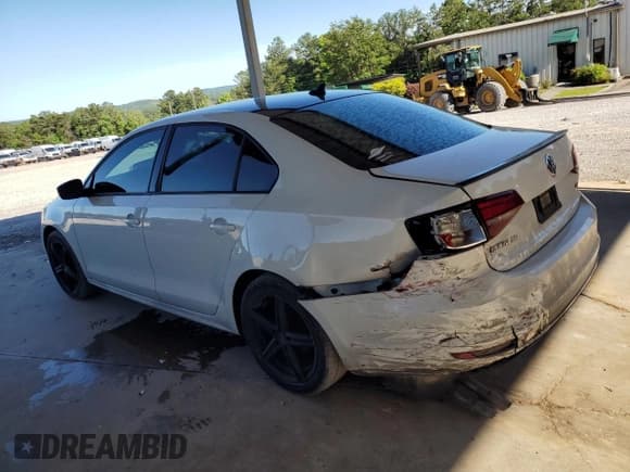 ✅ 2018 Volkswagen Jetta SE Sport • VIN: 3VWD17AJ3JM237317 • Lot: 57444145. Listed on Copart with 162,394 mi. Free auction sales archive from the USA and detailed vehicle history report at DreamBid. Image 2.