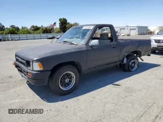 ✅ 1992 Toyota Pickup • VIN: JT4RN81A9N0090450 • Lot: 64424095. Wystawiony na Copart z przebiegiem 302 677 mil. Bezpłatny archiwum sprzedaży aukcyjnych z USA i szczegółowy raport historii pojazdu na DreamBid. Zdjęcie 1.