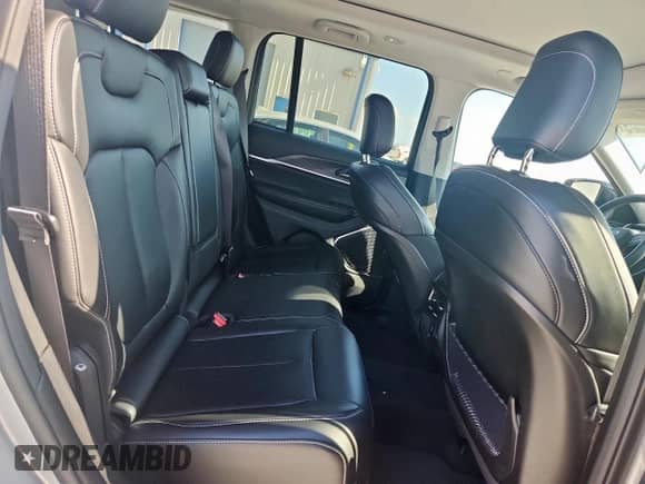 2022 Jeep Grand Cherokee Limited with VIN 1C4RJGBG2N8630845, listed as a Copart auction lot 60683005 with 31,396 mi miles and Clean title. Bid and sale history available at DreamBid. Image 11.