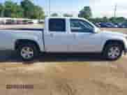 2012 Chevrolet Colorado 1LT z VIN 1GCDSCFE5C8109043, wystawiony jako IAAI lot #42485176 z przebiegiem 160 359 mil mil oraz . Historia ofert i sprzedaży dostępna na DreamBid. Obrazek 13.