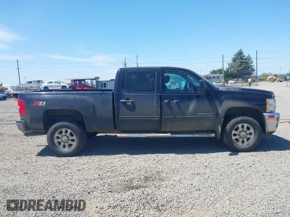 ✅ 2013 Chevrolet Silverado 2500HD LT • VIN: 1GC1KXCG7DF110174 • Lot: 42478466. Listed on IAAI with 115,019 mi. Free auction sales archive from the USA and detailed vehicle history report at DreamBid. Image 14.