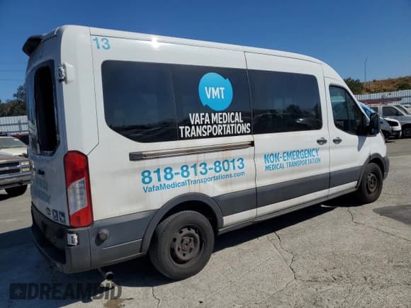 ✅ 2020 Ford Transit Cargo • VIN: 1FTYE1C81LKA10251 • Lot: 66031745. Wystawiony na Copart z przebiegiem 201 031 mil. Bezpłatny archiwum sprzedaży aukcyjnych z USA i szczegółowy raport historii pojazdu na DreamBid. Zdjęcie 3.