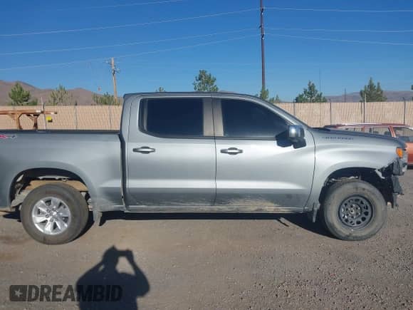 2024 Chevrolet Silverado 1500 LT с VIN 3GCPDDEK9RG261432, выставлен на аукционе IAAI как лот 43302717 с пробегом 18 579 миль миль и . История ставок и продаж доступна на DreamBid. Изображение 14.