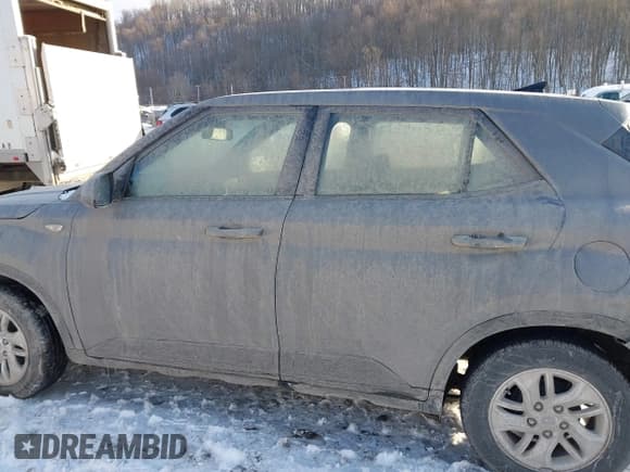 ✅ 2022 Hyundai Venue SE • VIN: KMHRB8A3XNU155384 • Lot: 41392758. Listed on IAAI with 84,337 mi. Free auction sales archive from the USA and detailed vehicle history report at DreamBid. Image 15.