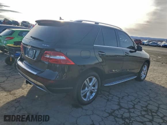 ✅ 2014 Mercedes-Benz M 350 • VIN: 4JGDA2EBXEA364749 • Lot: 94392385. Wystawiony na Copart z przebiegiem 173 209 mil. Bezpłatny archiwum sprzedaży aukcyjnych z USA i szczegółowy raport historii pojazdu na DreamBid. Zdjęcie 3.