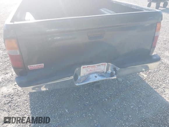 ✅ 1998 Toyota Tacoma • VIN: 4TASN92NXWZ127393 • Lot: 42552870. Listed on IAAI with 267,250 mi. Free auction sales archive from the USA and detailed vehicle history report at DreamBid. Image 6.