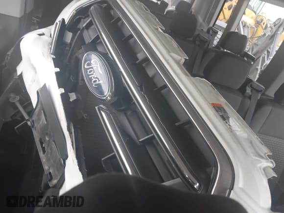 ✅ 2020 Ford Transit Passenger XL • VIN: 1FBAX2CG9LKA95093 • Lot: 42292375. Wystawiony na IAAI z przebiegiem 53 912 mil. Bezpłatny archiwum sprzedaży aukcyjnych z USA i szczegółowy raport historii pojazdu na DreamBid. Zdjęcie 12.