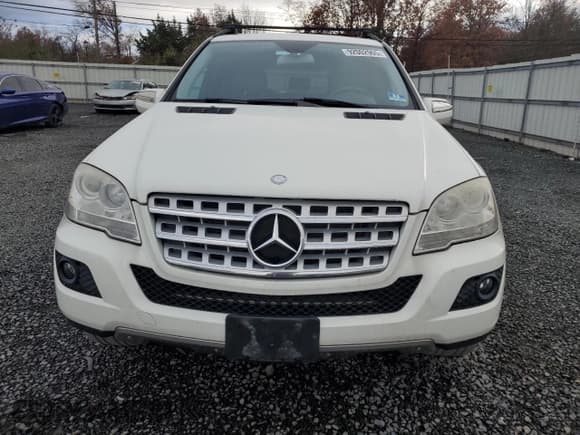 ✅ 2009 Mercedes-Benz M 350 • VIN: 4JGBB86E49A530754 • Lot: 92002965. Wystawiony na Copart z przebiegiem 175 368 mil. Bezpłatny archiwum sprzedaży aukcyjnych z USA i szczegółowy raport historii pojazdu na DreamBid. Zdjęcie 5.