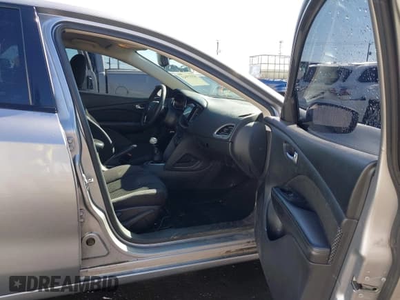 ✅ 2015 Dodge Dart SE • VIN: 1C3CDFAA2FD237459 • Лот: 43315943. Опубликован ранее на IAAI с пробегом 130 429 миль. Бесплатный доступ к архиву аукционных продаж из США и подробный отчёт об истории автомобиля на DreamBid. Изображение 5.