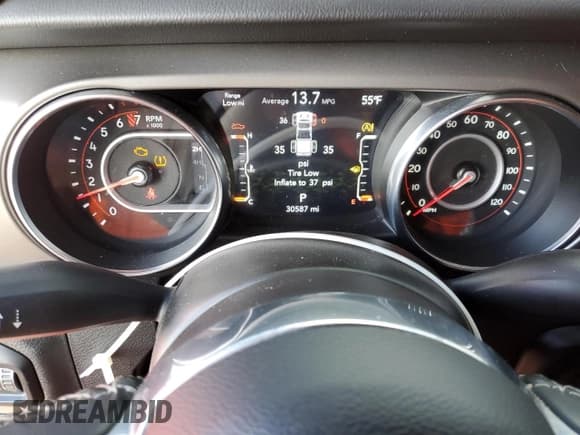 ✅ 2022 Jeep Gladiator Rubicon • VIN: 1C6JJTBGXNL111178 • Lot: 74686344. Listed on Copart with 30,587 mi. Free auction sales archive from the USA and detailed vehicle history report at DreamBid. Image 9.