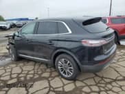 ✅ 2021 Lincoln Nautilus Standard • VIN: 2LMPJ8J92MBL16818 • Lot: 57809585. Wystawiony na Copart z przebiegiem Nie podano. Bezpłatny archiwum sprzedaży aukcyjnych z USA i szczegółowy raport historii pojazdu na DreamBid. Zdjęcie 2.