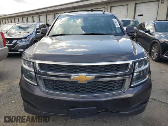 2015 Chevrolet Suburban LT z VIN 1GNSKJKC8FR727074, wystawiony jako Copart lot #69766874 z przebiegiem 196 358 mil mil oraz Czysty tytuł • Clean title. Historia ofert i sprzedaży dostępna na DreamBid. Obrazek 5.