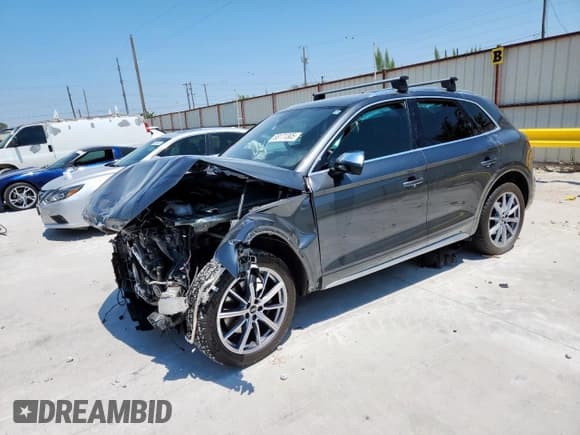 ✅ 2022 Audi SQ5 Premium • VIN: WA1A4AFY2N2103115 • Lot: 68171305. Wystawiony na Copart z przebiegiem Nie podano. Bezpłatny archiwum sprzedaży aukcyjnych z USA i szczegółowy raport historii pojazdu na DreamBid. Zdjęcie 1.